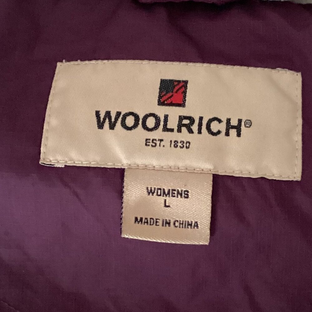 Woolrich Women's Quilted Puffer Vest Dark Wineberry Full Zip Size L Pockets Warm - Picture 8 of 9